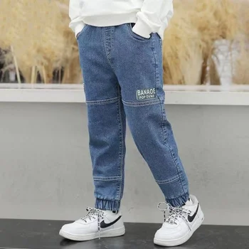 Дънки за момчета Пролет и есен 2023 Нови панталони за носене Детски среден размер Големи момчета Свободни корейски деца Модни панталони