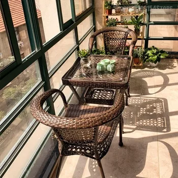 Балконските столове тръстика три до пет пъти маса за отдих закалено стъкло чай маса градинска мебел костюми